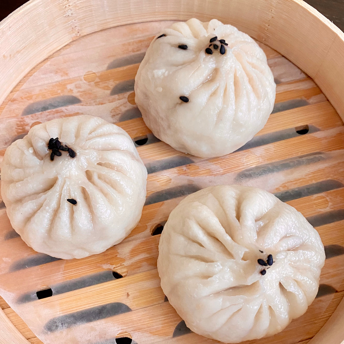 Xiaolongbao and dumplings to go – Yummi Dumplings